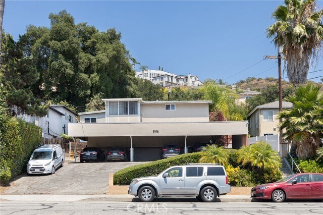Building Photo - 2104 N Verdugo Rd