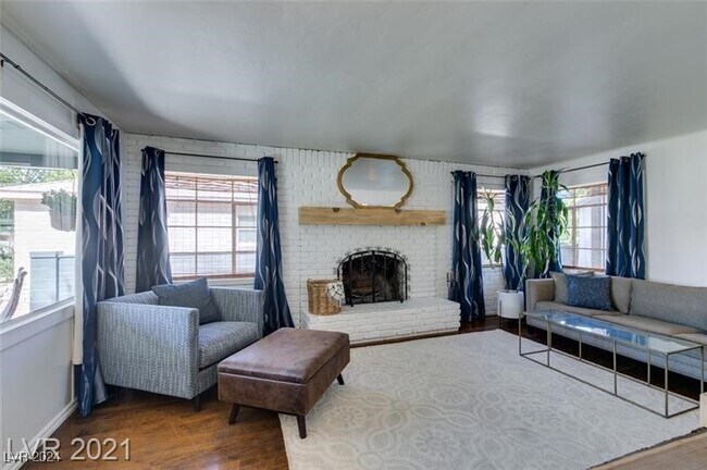 Building Photo - 1217 S 7th St