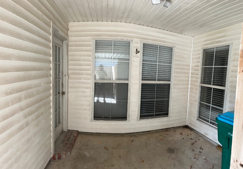 Building Photo - 16128 Monica Dr