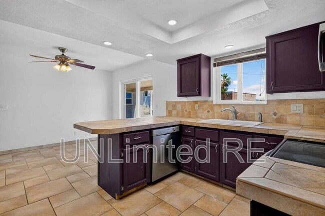 Building Photo - 2250 Atlantic Dr