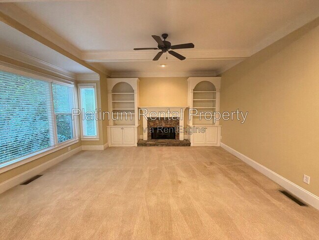 Building Photo - 8015 Wakehurst Pl
