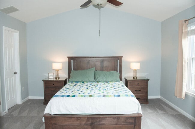 Building Photo - 21672 Kings Crossing Terrace