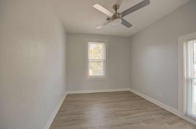 Building Photo - 1701 S State St