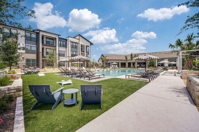 Building Photo - Lively at Gilbert
