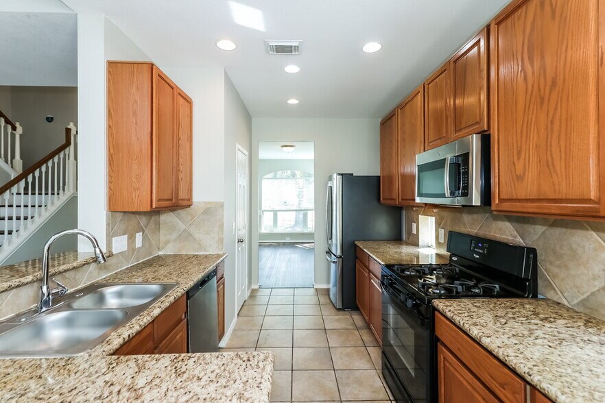 Building Photo - 2702 Darby Brook Dr