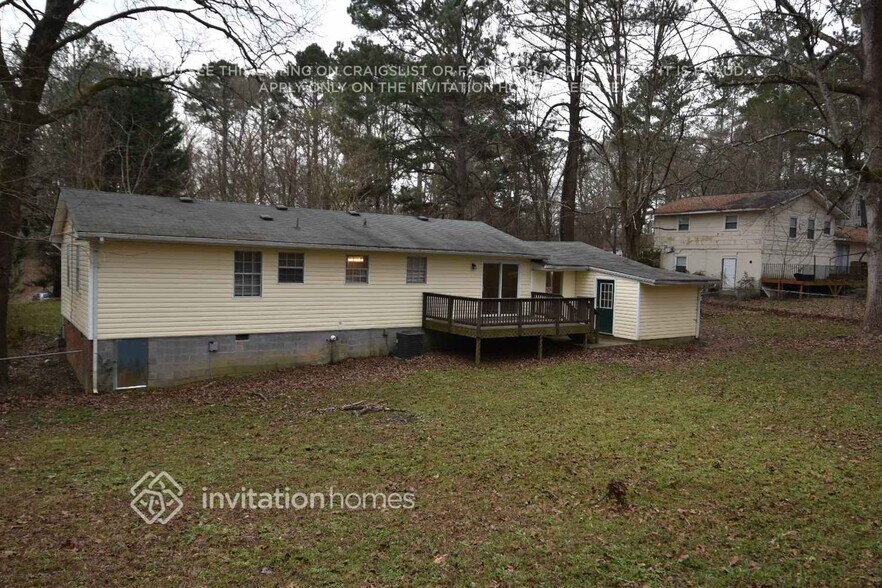 Building Photo - 110 Woodglen Ct