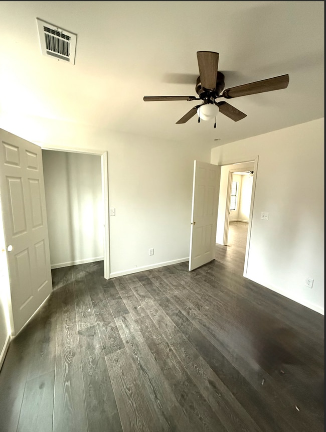 Building Photo - Dunlap Dr