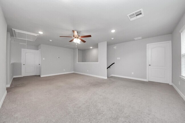 Building Photo - 196 Chestnut Meadow Dr