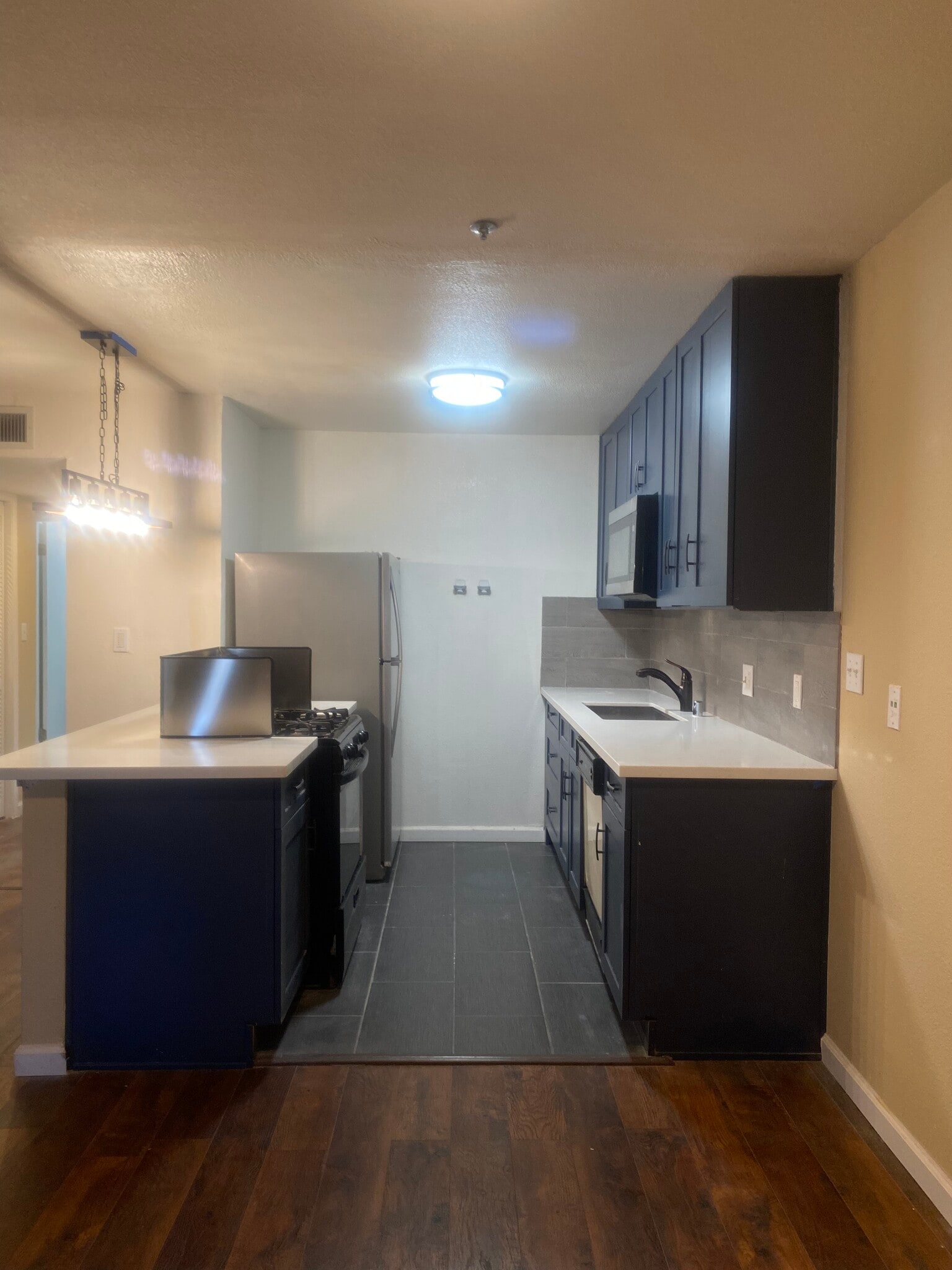 Building Photo - 1020 San Gabriel Cir