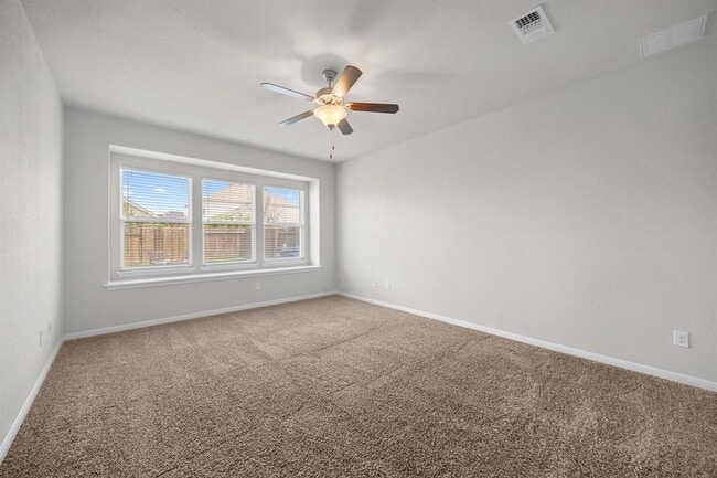 Building Photo - 5636 Sacco St