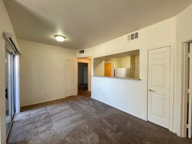 Building Photo - 6955 N Durango Dr