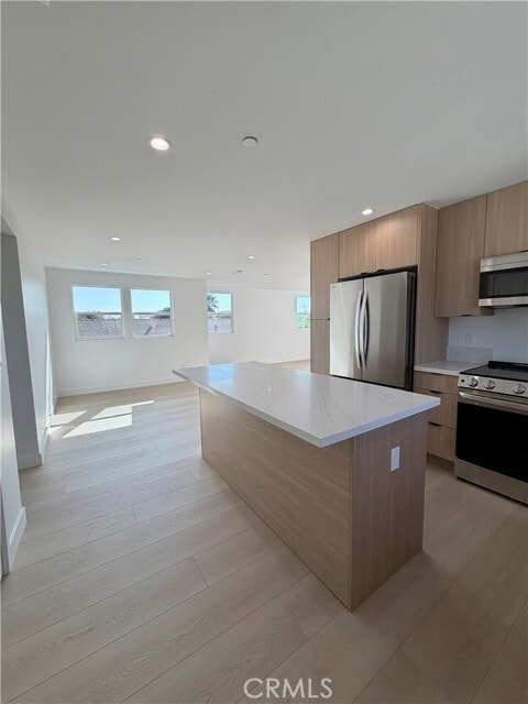 Building Photo - 7854 Troost Ave