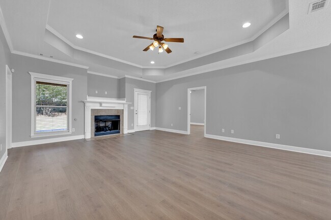 Building Photo - 472 Prairie Field Dr