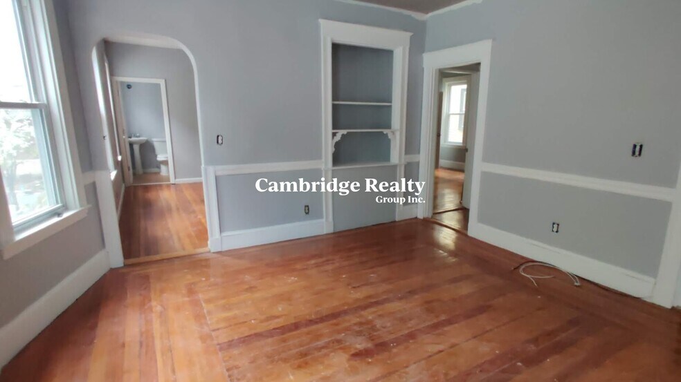 Primary Photo - 20 Madison St