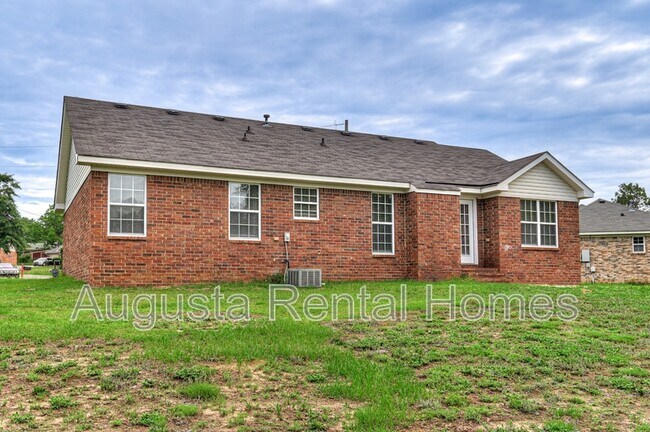 Building Photo - 4416 Hatteras Dr