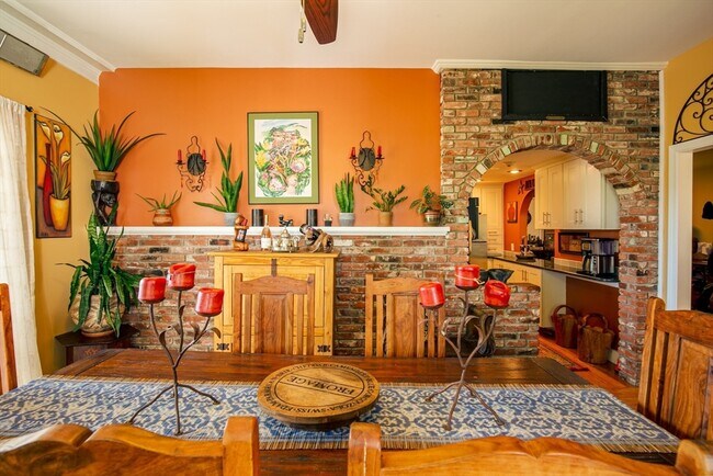 Building Photo - 1401 Great Pond Rd