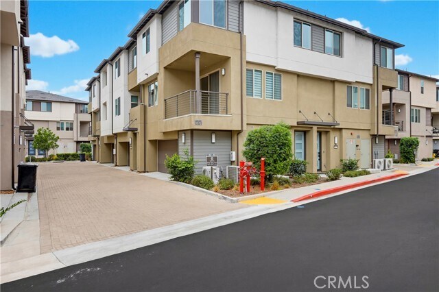 Building Photo - 1572 Lima Wy