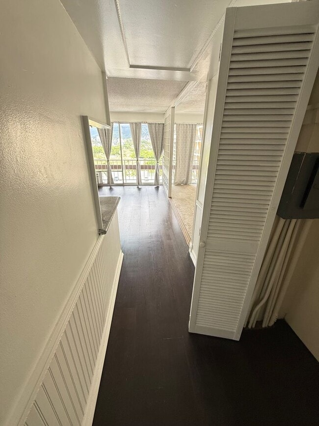 Building Photo - 431 Nahua St