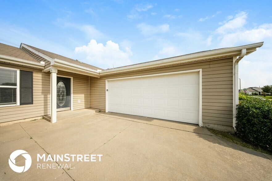 Building Photo - 2524 Waterleaf Dr