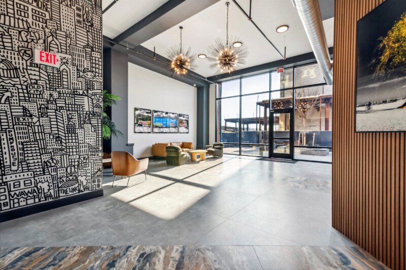 Building Photo - 2701 Tulip St