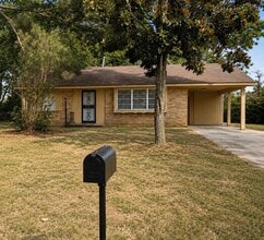 Building Photo - Available Now in 38109 | Spacious 3 Bed, 1 Bath Home for Rent
