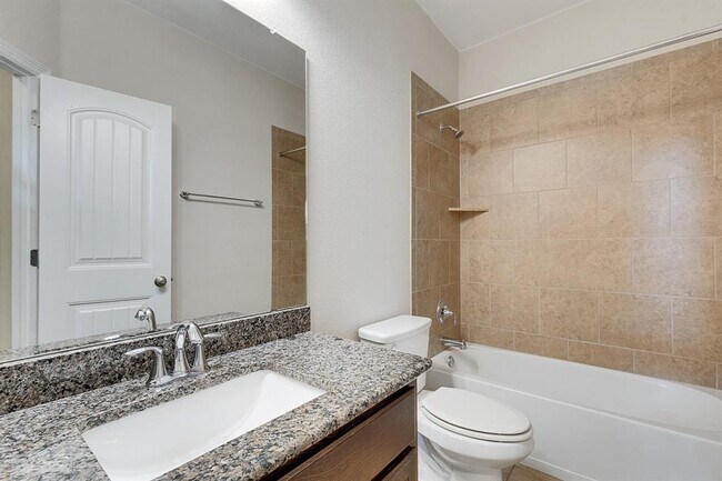 Building Photo - 3215 Honey Peach Way