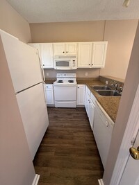 Building Photo - T102