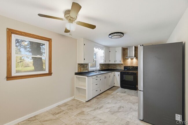 Building Photo - 7310 Oswego Rd