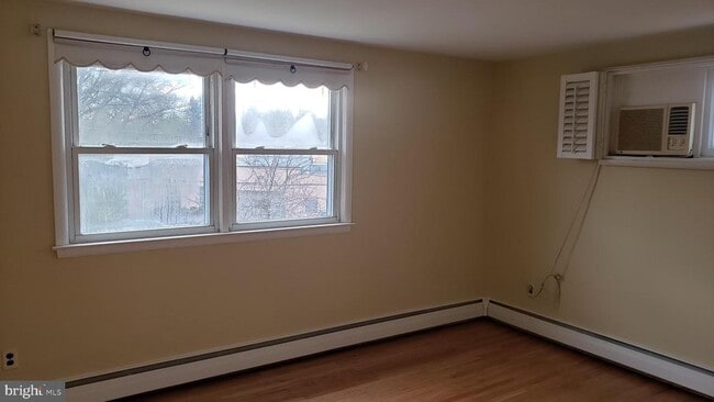 Building Photo - 2219 Haverford Rd