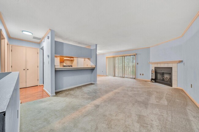 Building Photo - 3372 Forest Ct