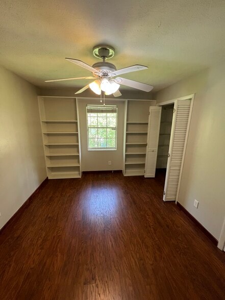 Building Photo - 2506 Fritz Ln