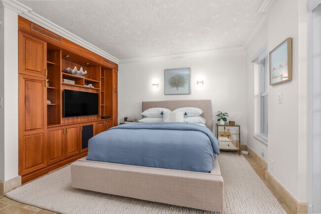 Building Photo - 1111 S Ocean Blvd