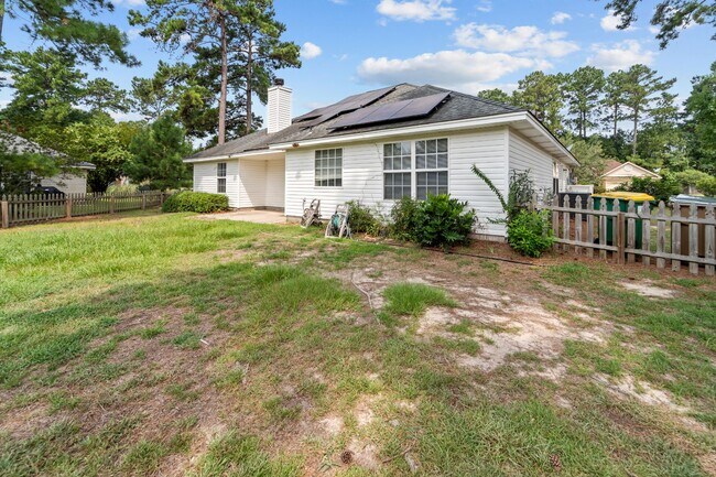Building Photo - Beautiful 4-Bedroom Home with Lagoon Views in Pooler's Arbors at Godley Station