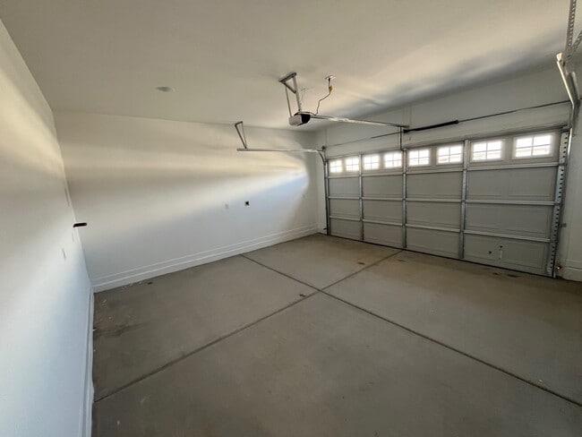 Building Photo - 442 S Jacana Ln