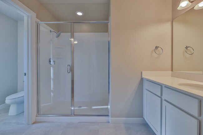 Building Photo - 1062 W Osprey Dr