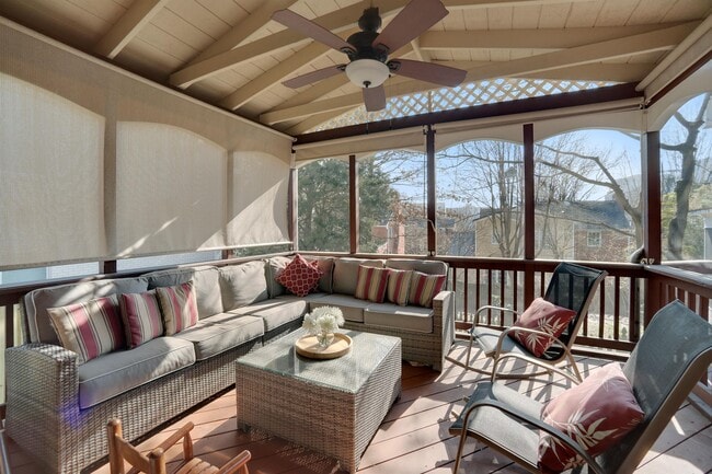 Building Photo - 4518 Chase Ave