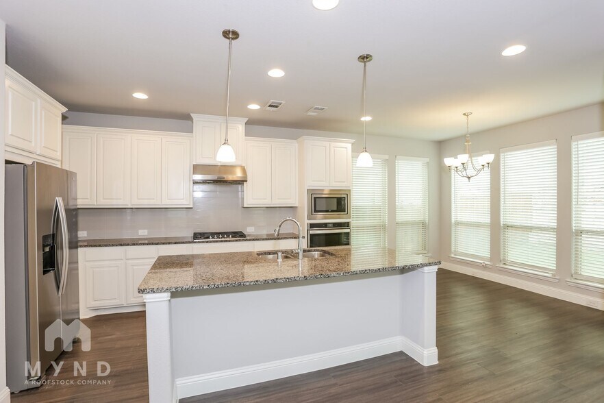 Building Photo - 3121 Damsel Sauvage Ln