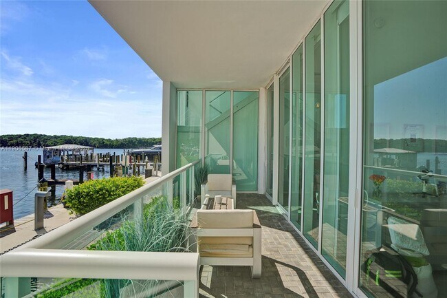 Building Photo - 400 Sunny Isles Blvd