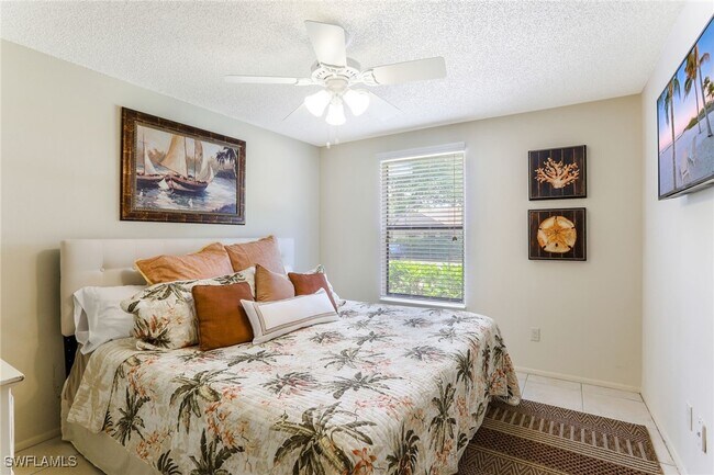 Building Photo - 633 91st Ave N