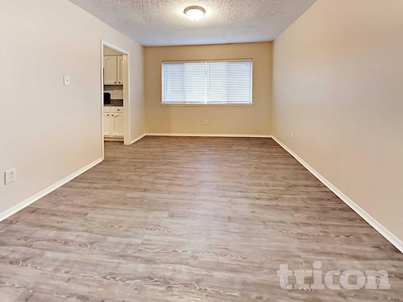 Building Photo - 19638 Southaven Dr