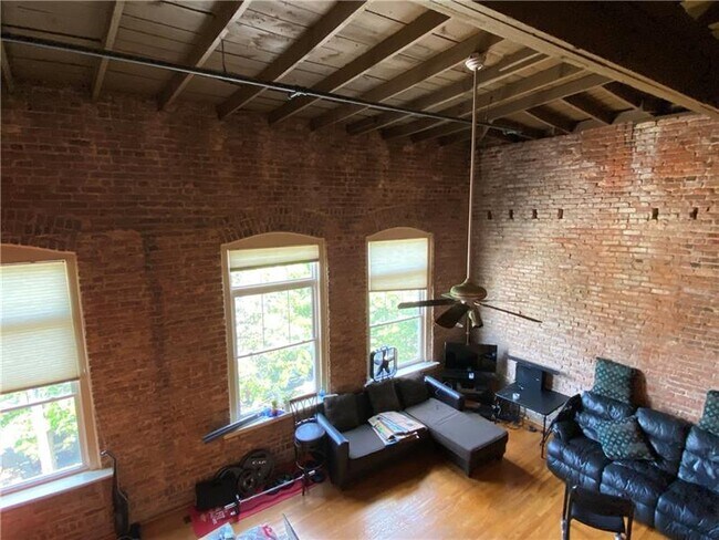 Building Photo - 1596 Cleveland Ave