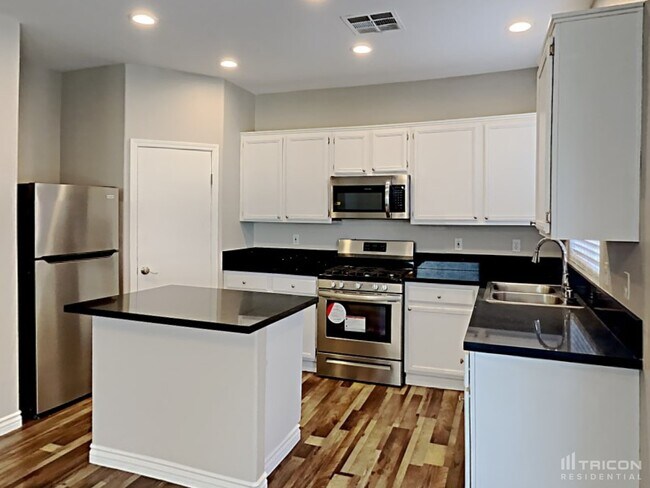 Building Photo - 6754 Cinnabar Coast Ln