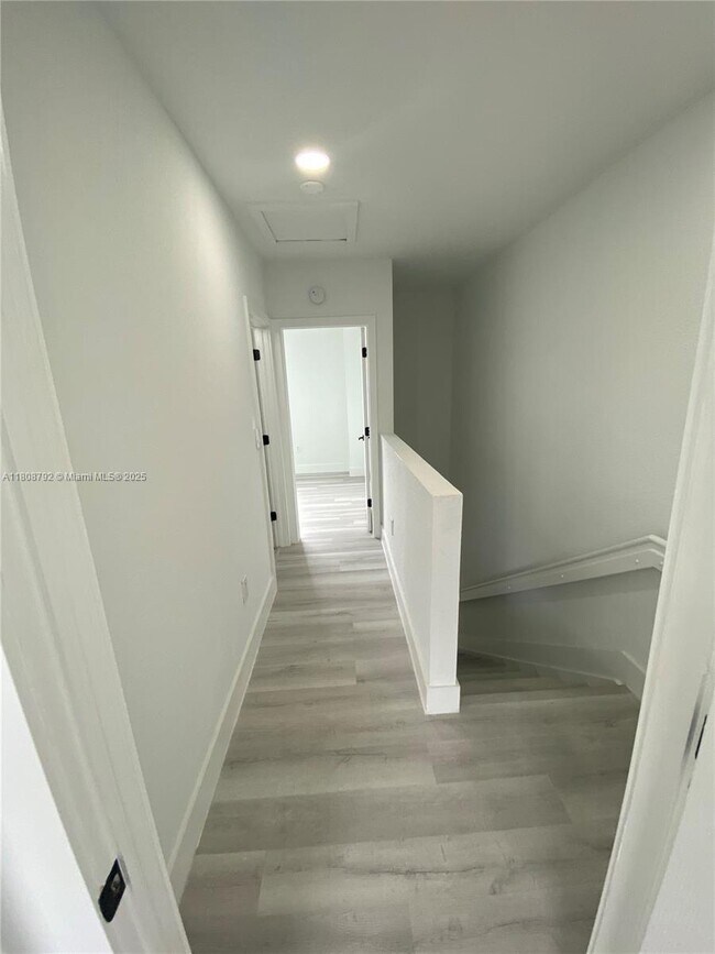 Building Photo - 13765 SW 170th Terrace