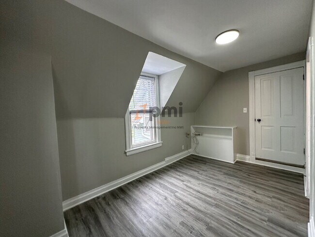 Building Photo - 302 Lafayette St