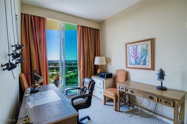 Building Photo - 3000 Oasis Grand Blvd