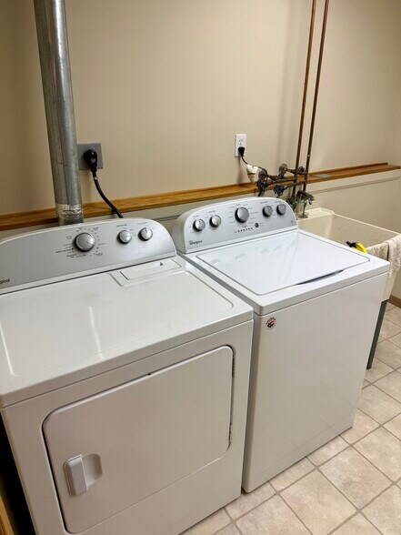 Building Photo - 176 Pheasant Ridge Dr