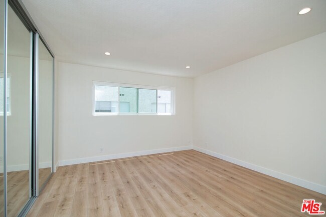 Building Photo - 3637 Glendon Ave