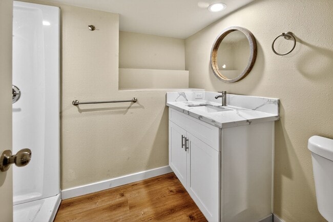 Building Photo - Your Brand-New Home Awaits!
