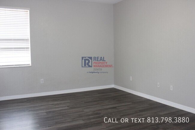 Building Photo - 1415 Summergate Dr