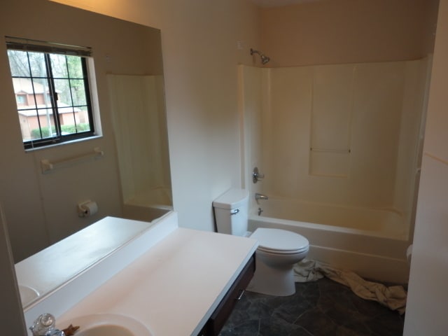 Building Photo - 3 Bedroom/3 bath Townhouse in Rockwood Villas